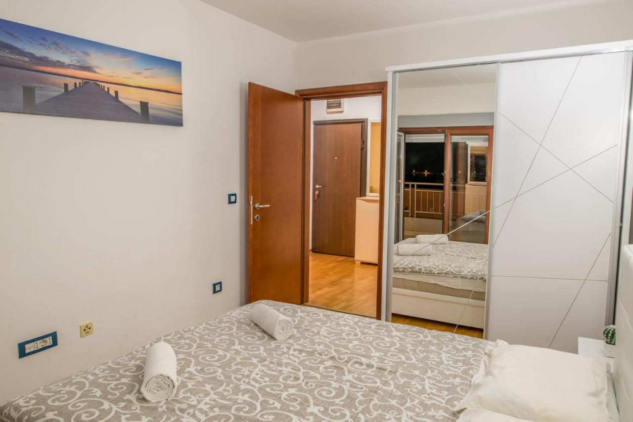 Apartment Stefano บาร์ ภายนอก รูปภาพ